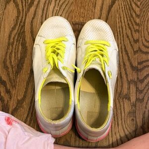 Dolce Vita women’s sneakers